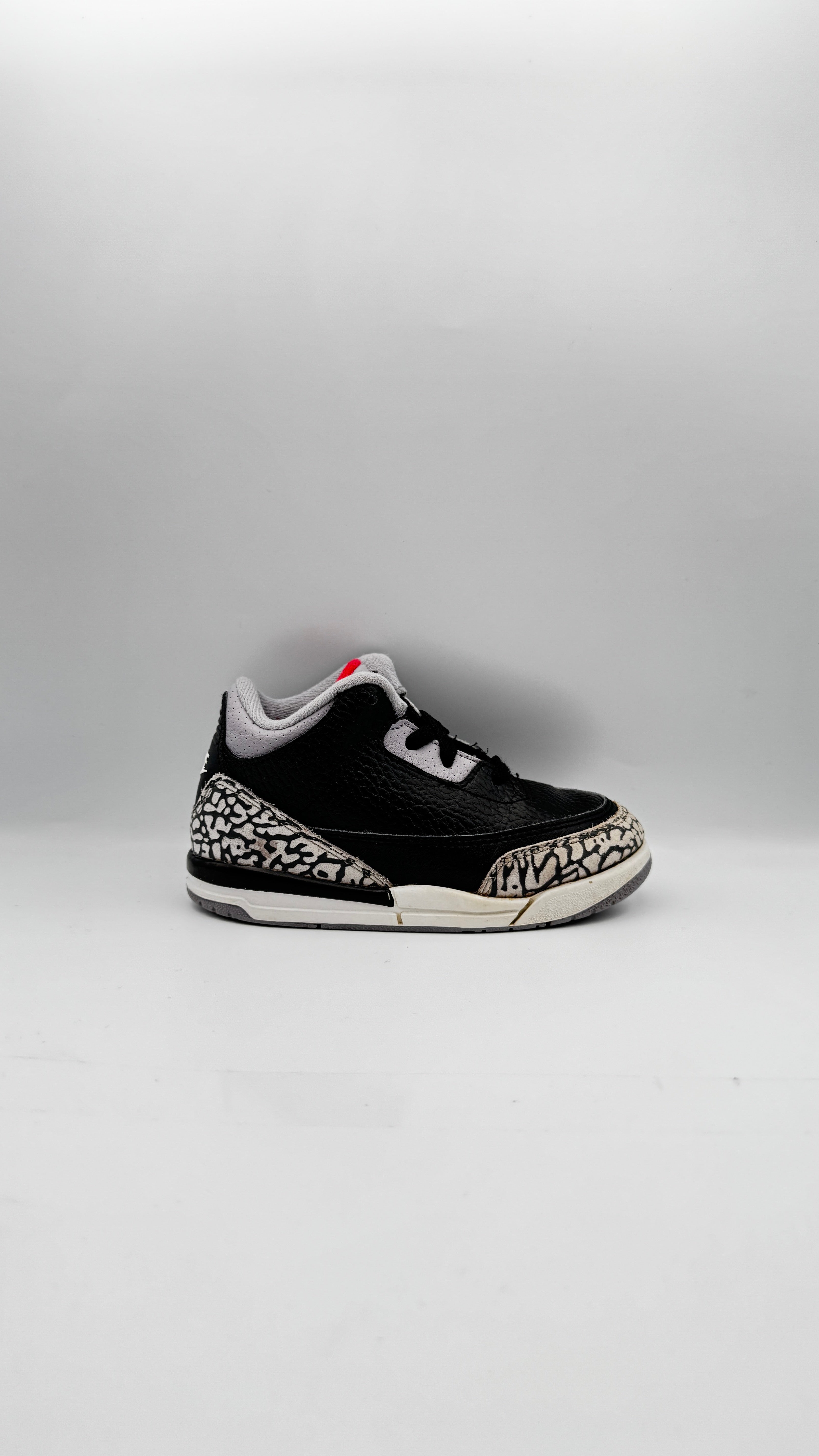 Air Jordan 3 Retro Black Cement (TD) (Preloved) UK 7.5C