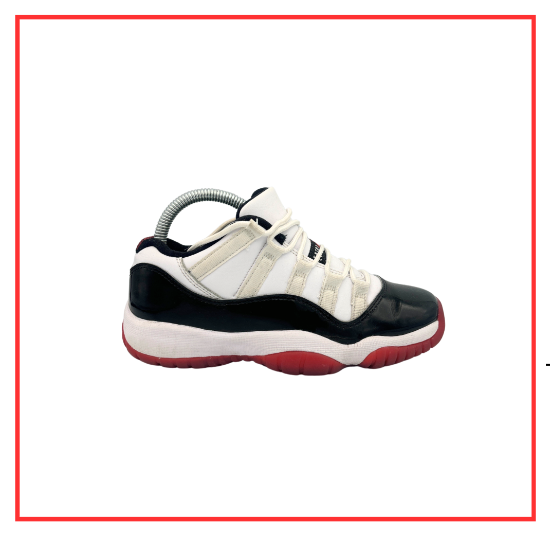 Air Jordan 11 Retro Low Concord Bred (GS) (Preloved) UK 4