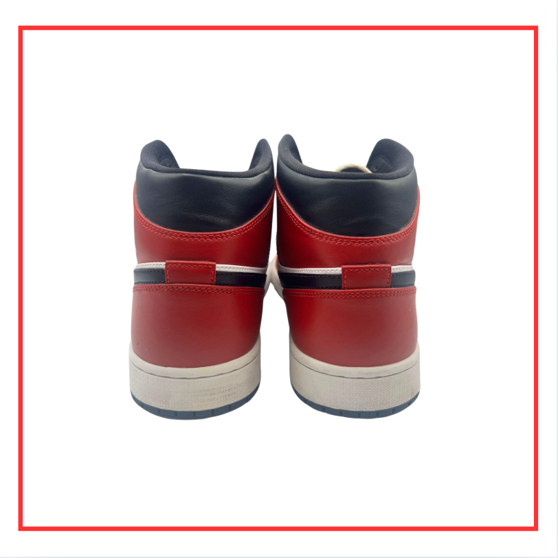 Air Jordan 1 Mid Chicago Black Toe (Preloved) UK 11