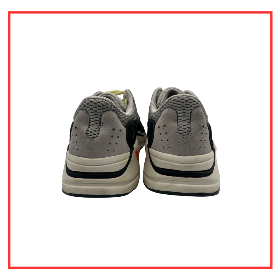 adidas Yeezy Boost 700 Wave Runner (Preloved) UK 8.5