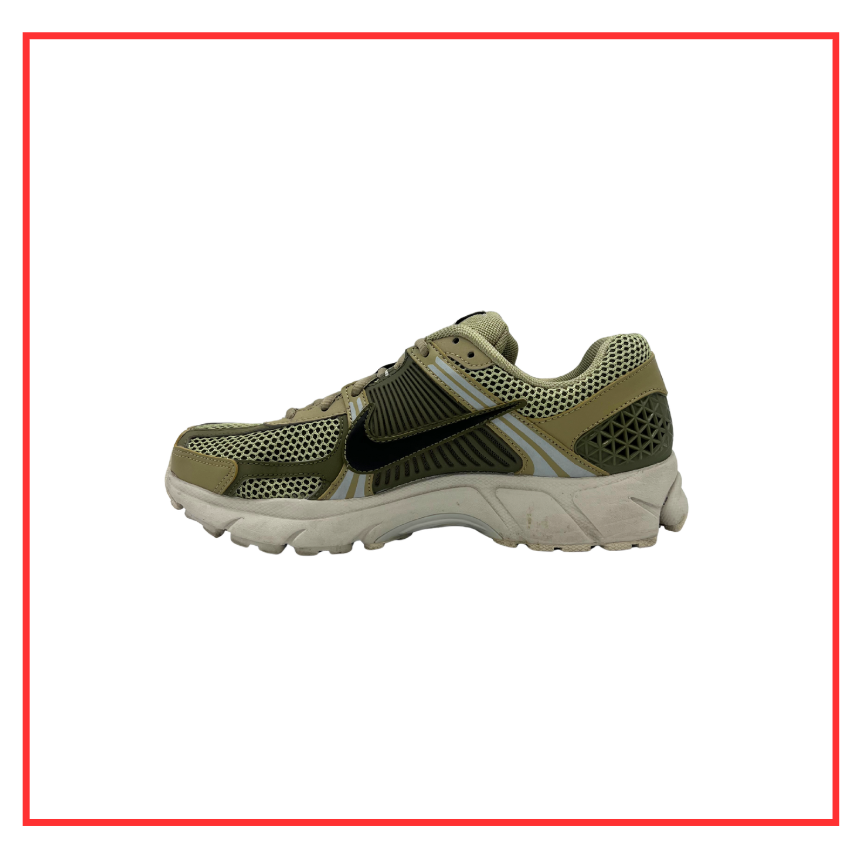 Nike Zoom Vomero 5 Neutral Olive (Preloved) UK 7