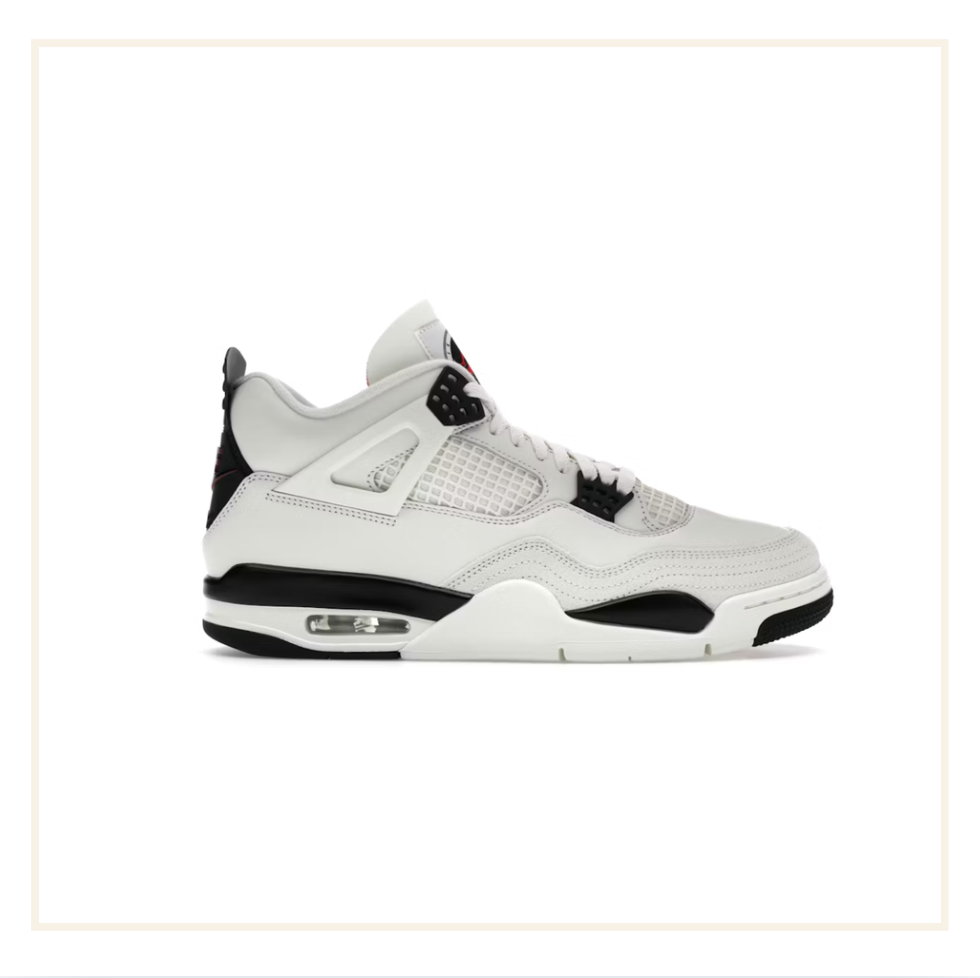 Air Jordan 4 Retro Flight Club
