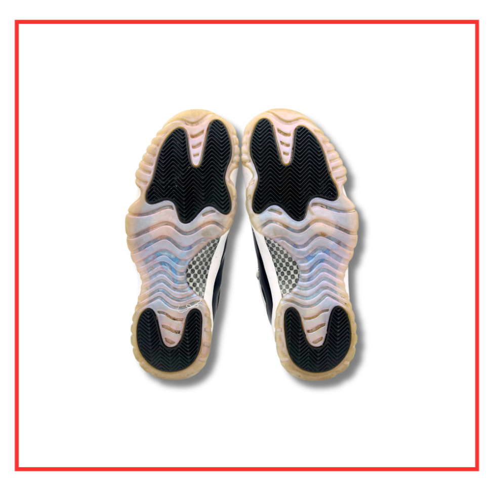 Air Jordan 11 Retro Low Iridescent (Preloved) UK 9.5
