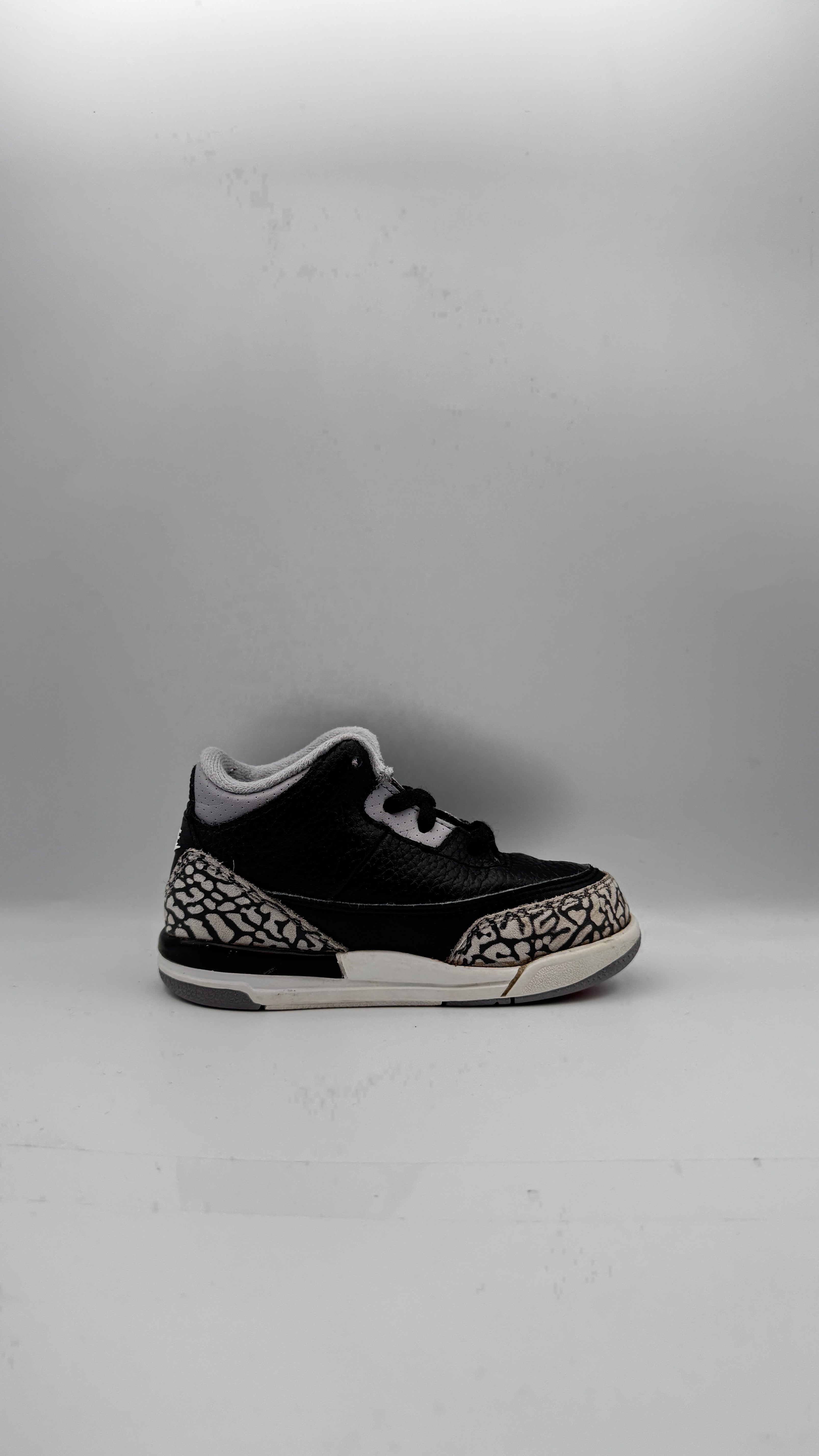 Air Jordan 3 Retro Black Cement (TD) (Preloved) UK 7.5C