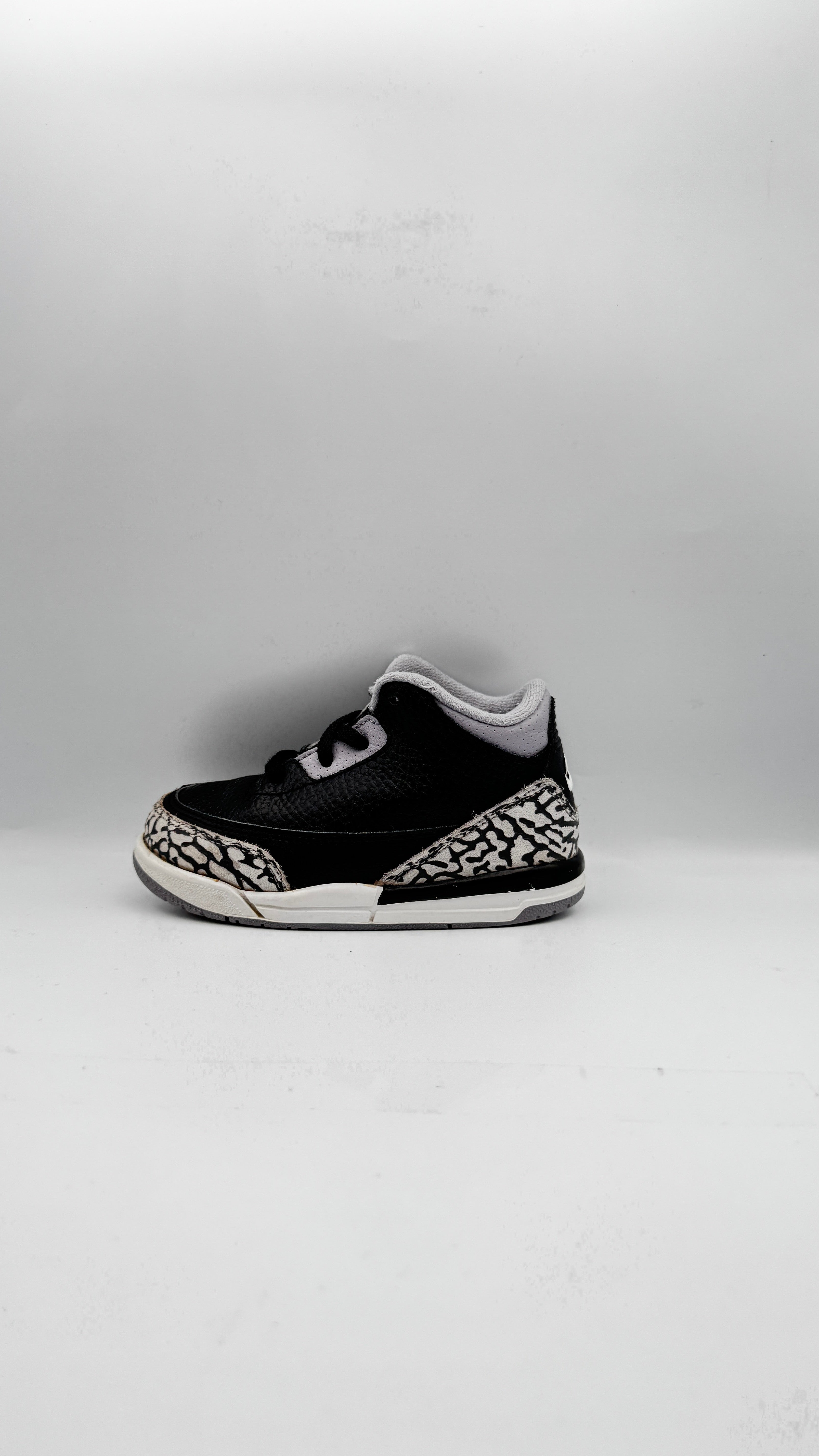 Air Jordan 3 Retro Black Cement (TD) (Preloved) UK 7.5C