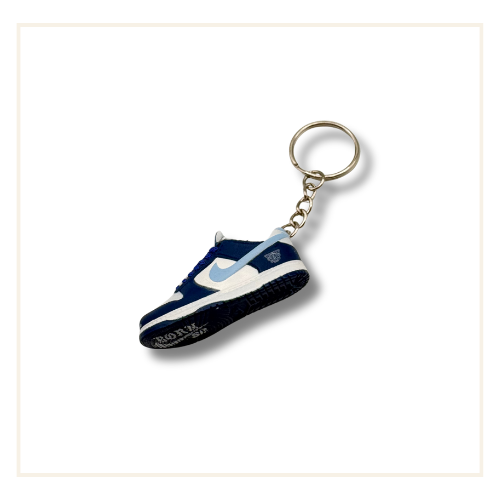 Nike SB Dunk Low Born x Raised
(Keychain)