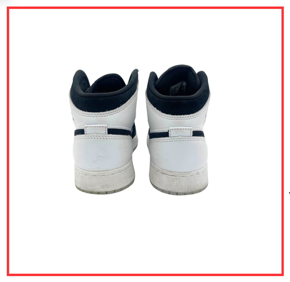 Air Jordan 1 Mid Diamond Shorts (GS) (Preloved) UK 6 | EU 39