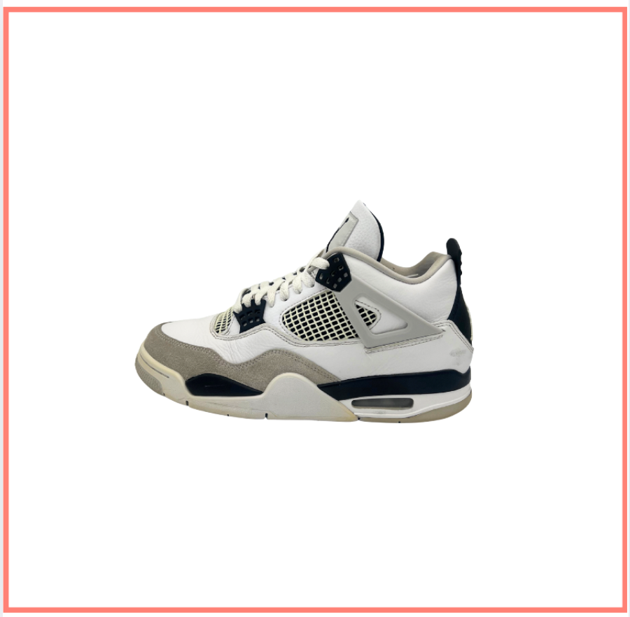 Air Jordan 4 Retro Military Black (Preloved) UK 7
