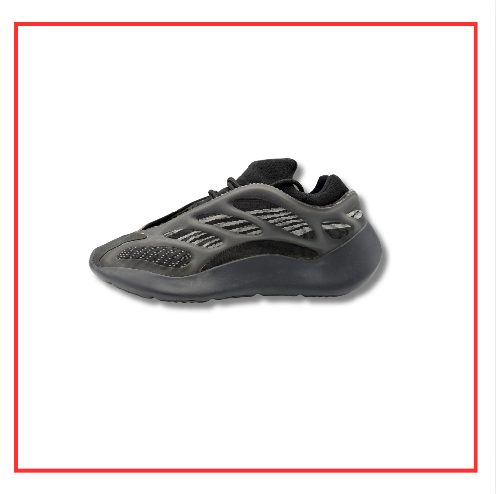 adidas Yeezy 700 v3 Alvah (Preloved) UK 9.5