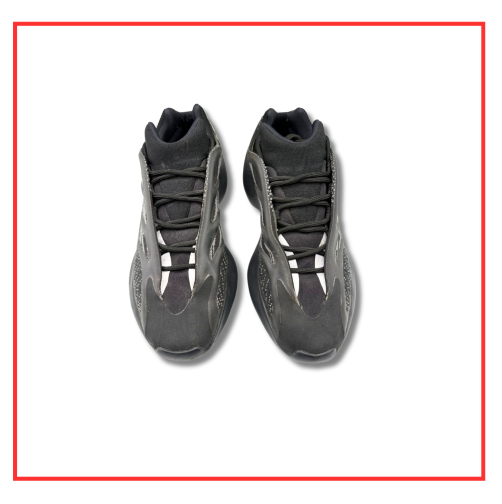 adidas Yeezy 700 v3 Alvah (Preloved) UK 9.5