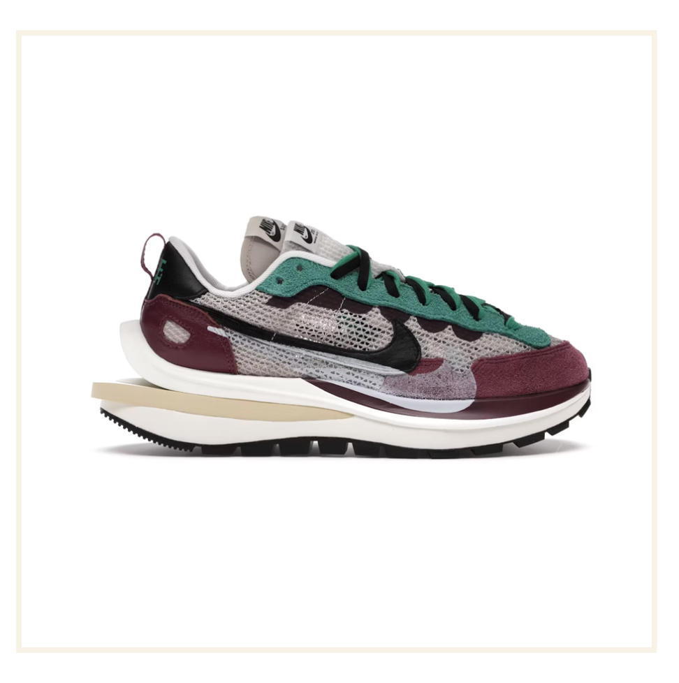 sacai x Nike VaporWaffle Villain Red Neptune Green