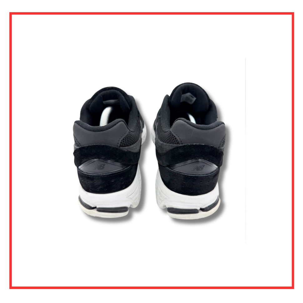 New Balance 2002R Black Gunmetal (Preloved) UK 9