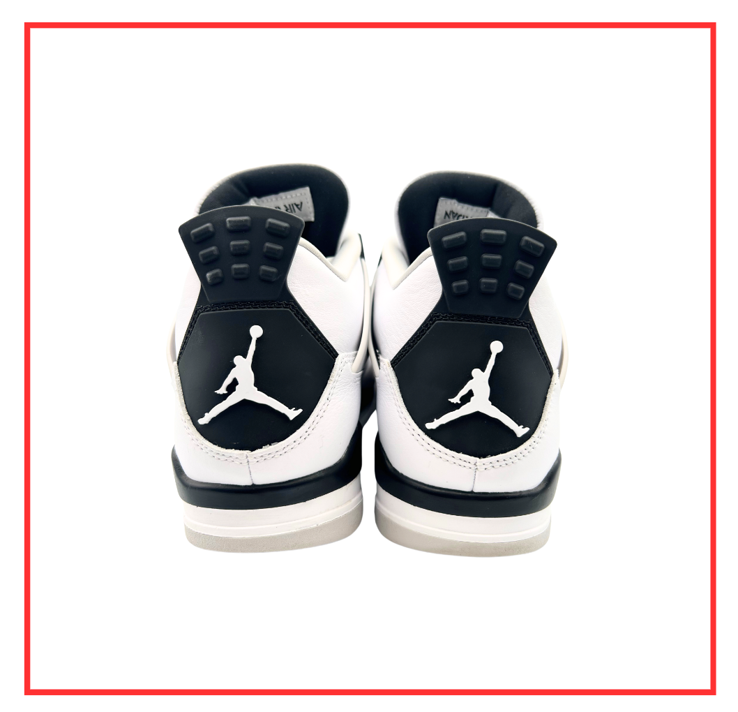 Air Jordan 4 Retro Military Black (Preloved) UK 9.5
