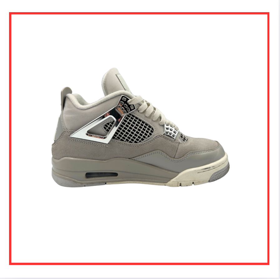 Air Jordan 4 Retro Frozen Moments (W) (Preloved) UK 4.5